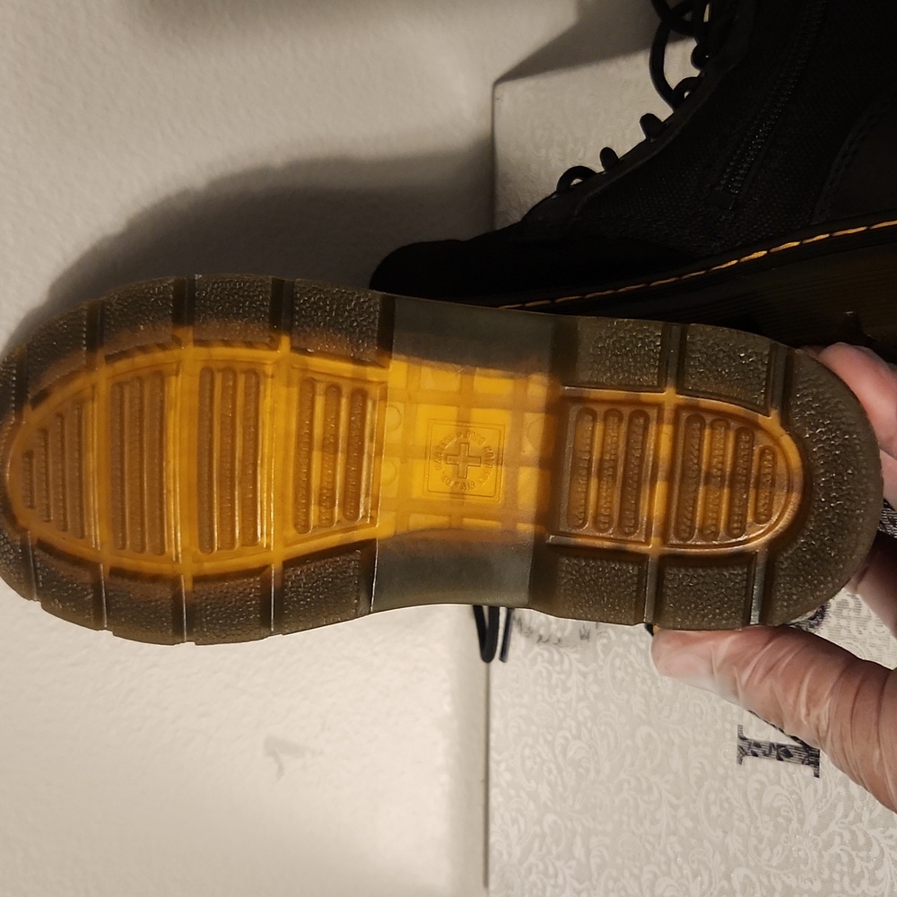 Kids Dr. Martens Black Combat Boots Size 1. - Picture 9 of 11
